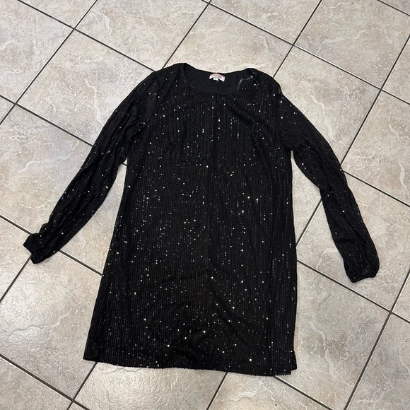 Andree by Unit Black Sequin Long Sleeve mini Cocktail Dress size Large - Picture 1 of 5